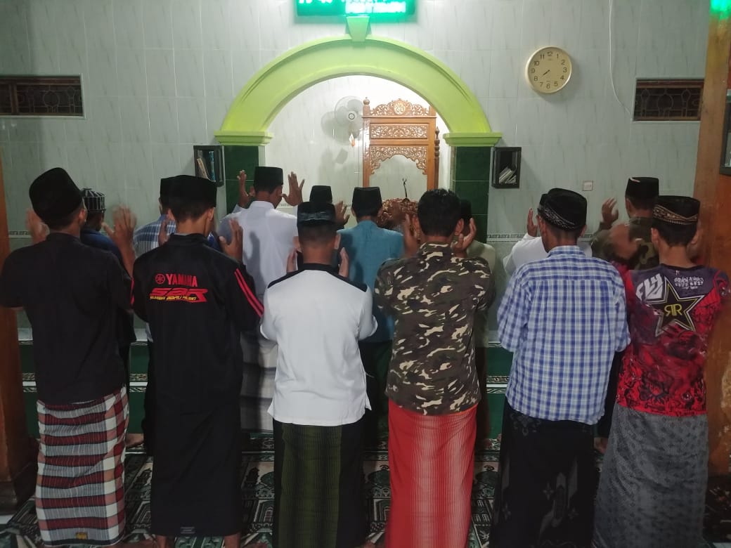 SHOLAT GHOIB DAN TAHLIL UNTUK ALMARHUM KASATKORNAS